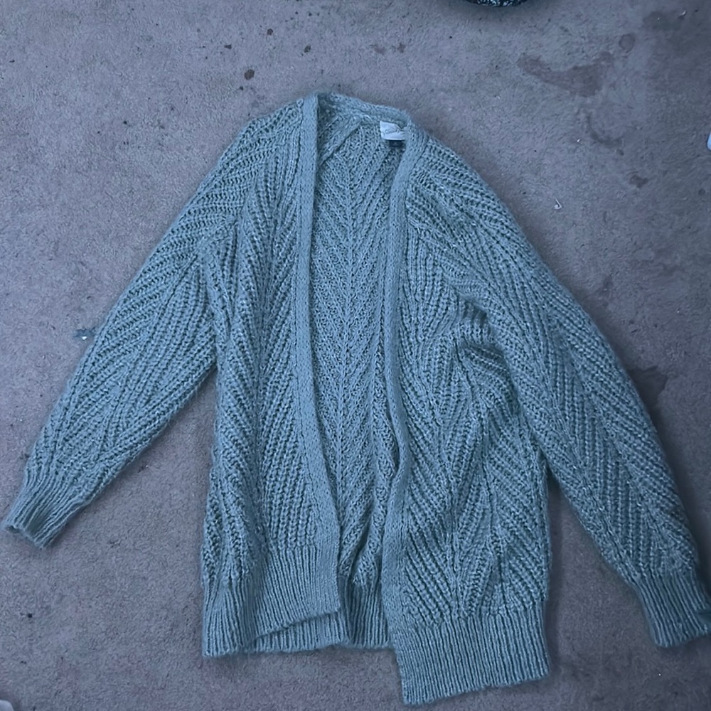 Soft , oversized , cute sweater , XS